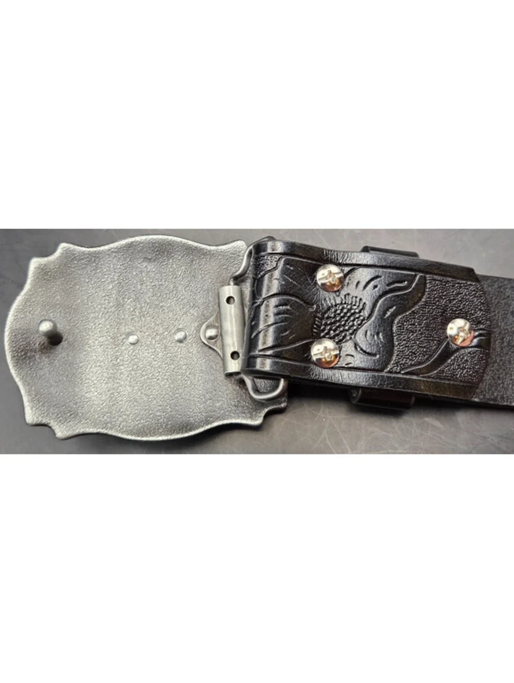 Western Leather Belt Mens 42 Black Floral Engraved Longhorn Buckle 1.25in